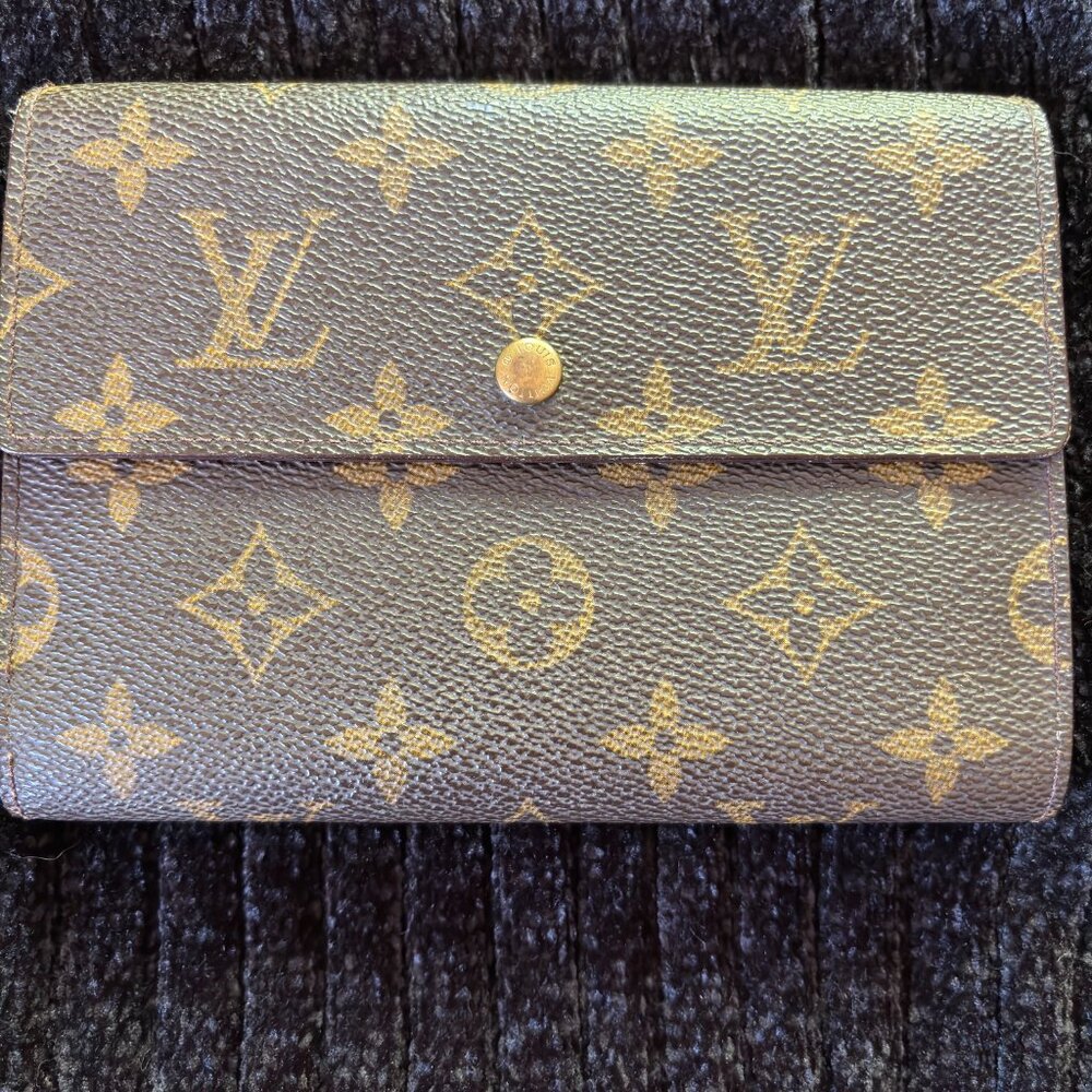 Authentic vintage Louis Vuitton wallet